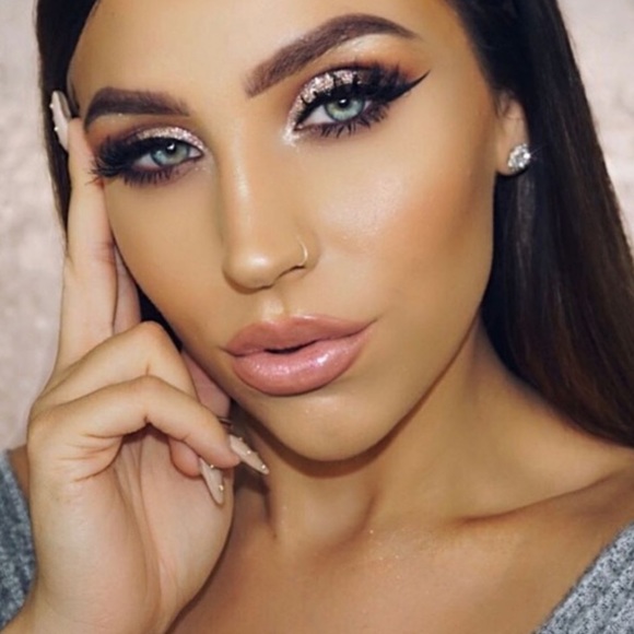 💗TOO FACED Pretty Rich Diamond Light Eyeshadow Palette - Picture 9 of 14